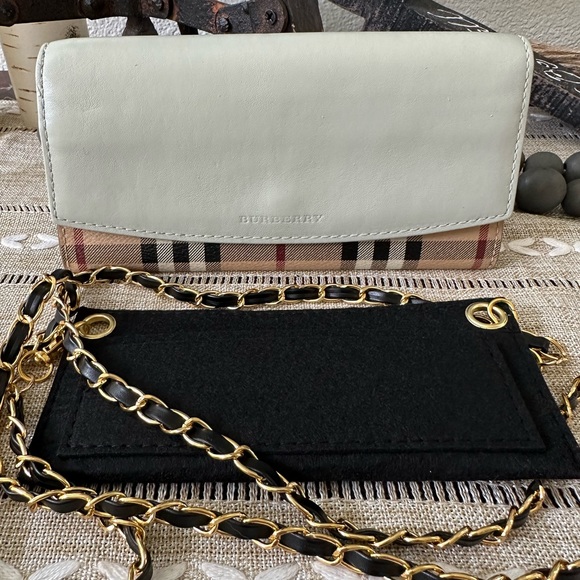 Burberry PORTER HORSEFERRY CHECK AND LEATHER CONTINENTAL WALLET & converter - Picture 4 of 13